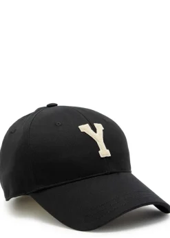 Appliquéd cotton cap