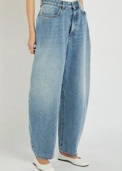Barrel-leg jeans