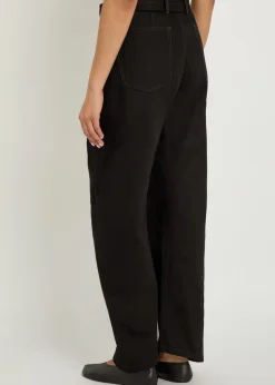 Belted barrel-leg jeans