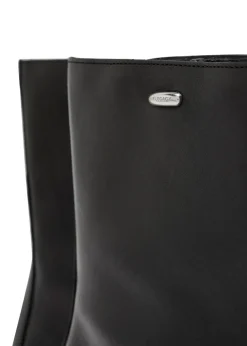 Camion leather ankle boots