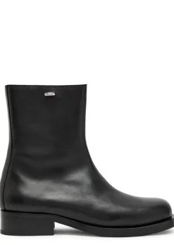 Camion leather ankle boots