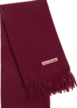 Canada wool scarf