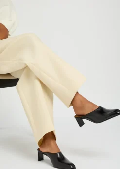 Colt 50 glossed leather mules