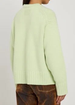 Cozy crew-neck cashmere jumper