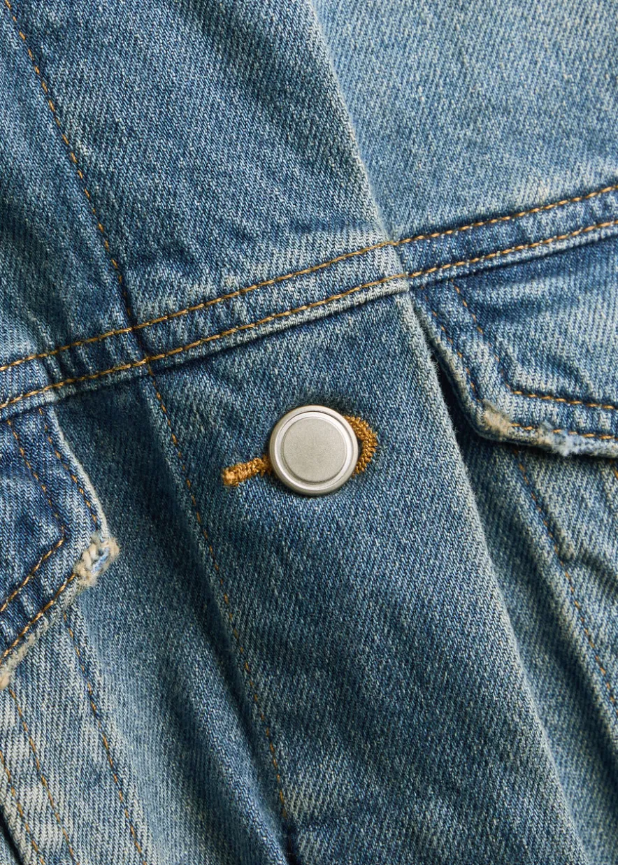 Cropped denim trucker jacket