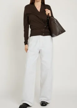 Curved wide-leg jeans
