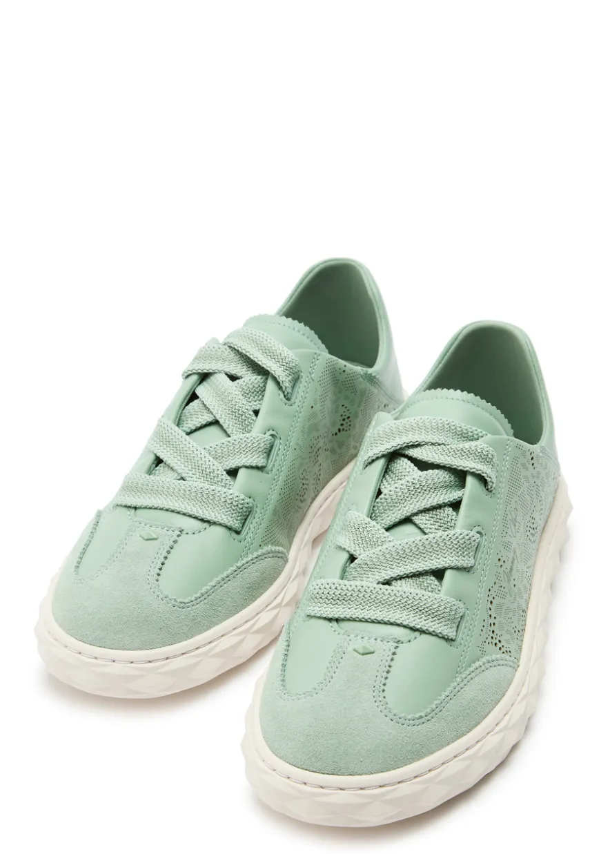 Diamond Light Flex perforated leather sneakers