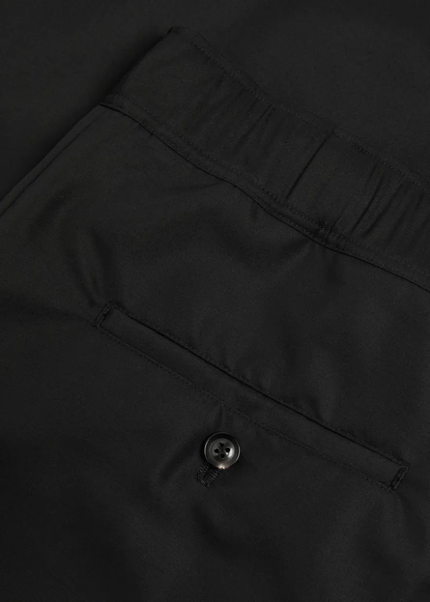 Easy wool-blend shorts