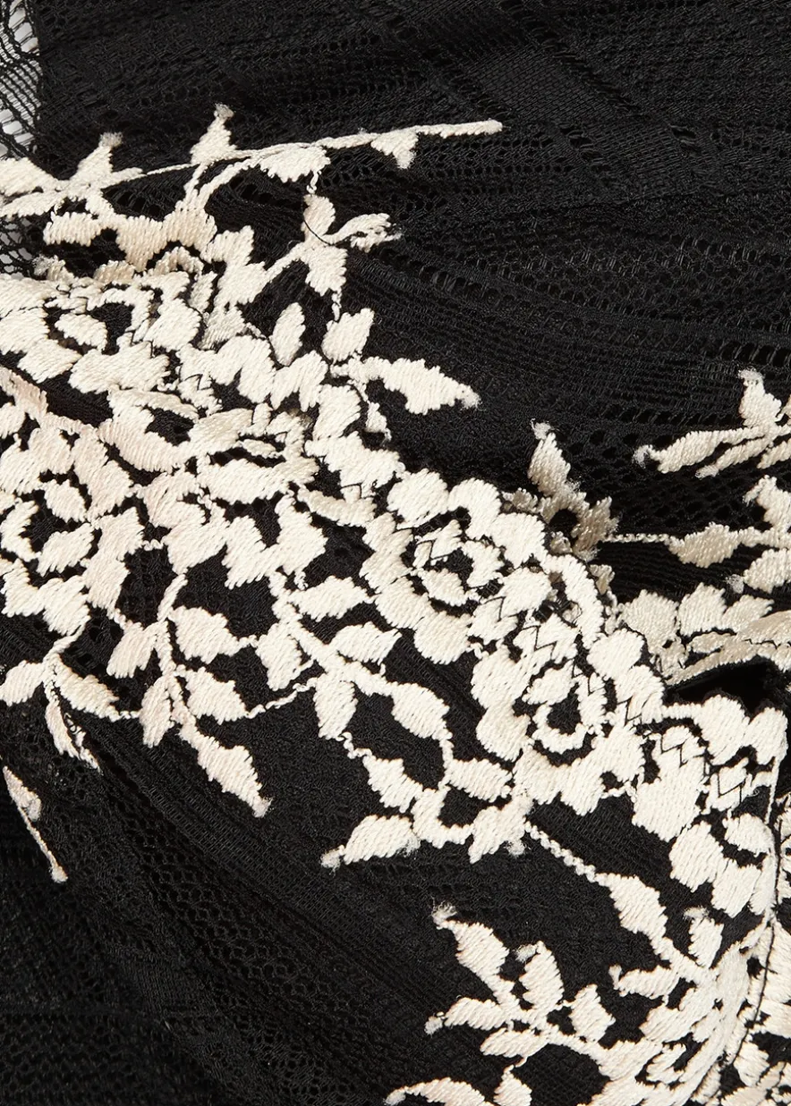 Embrace Lace plunge bra