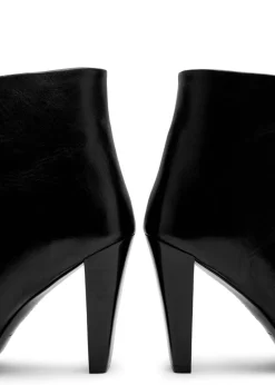 Fete 105 leather ankle boots