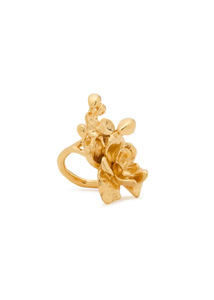 Floral sculpted ring