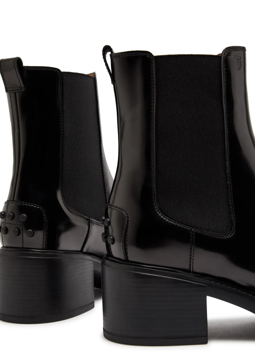 Gomma 60 patent leather ankle boots