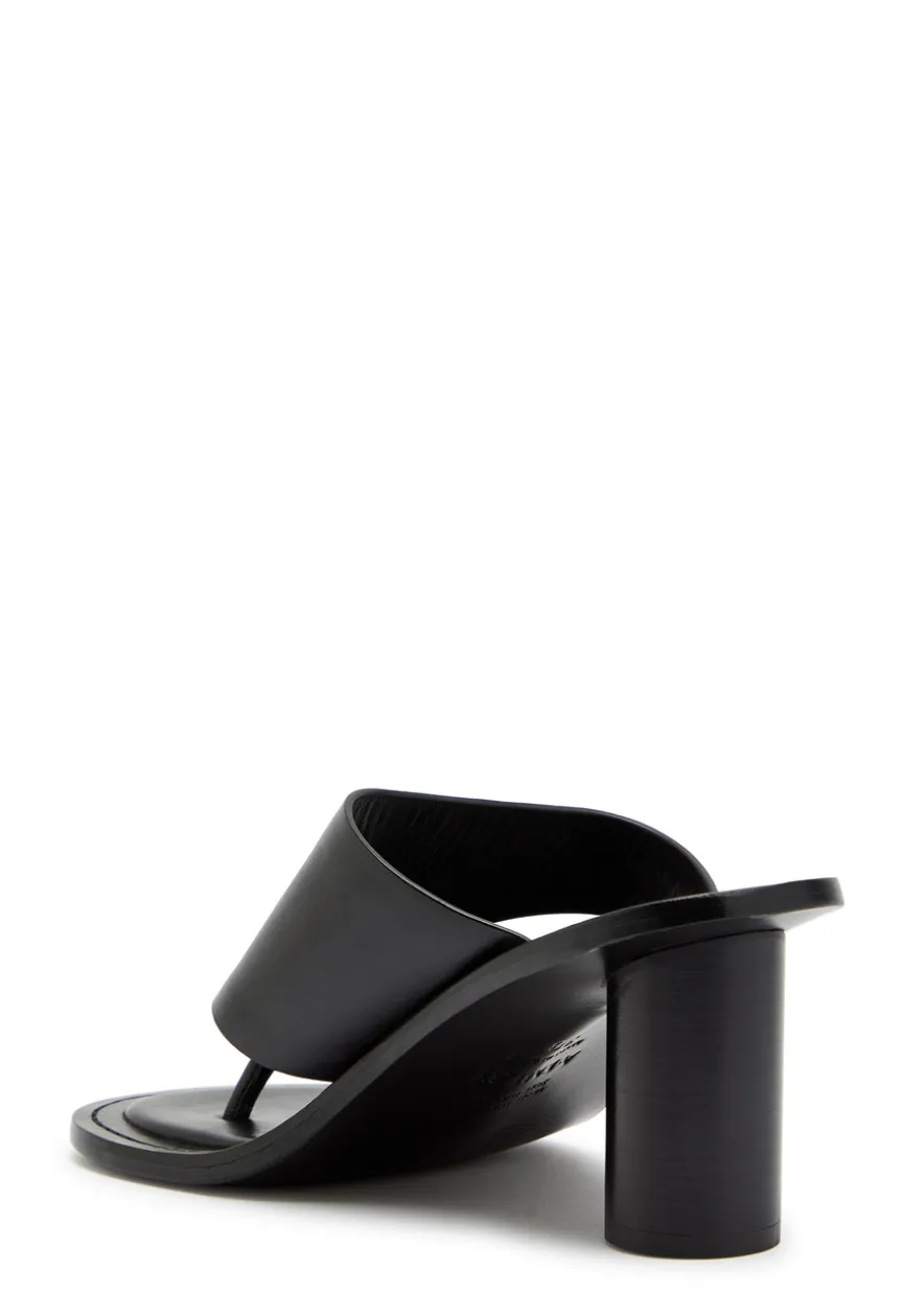 Hardie 70 thong mules