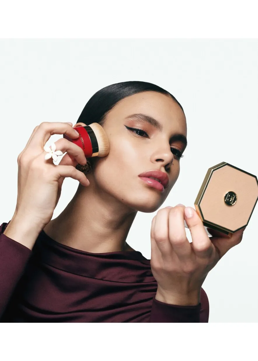 Herrera Confidencial Make up Kabuki Brush
