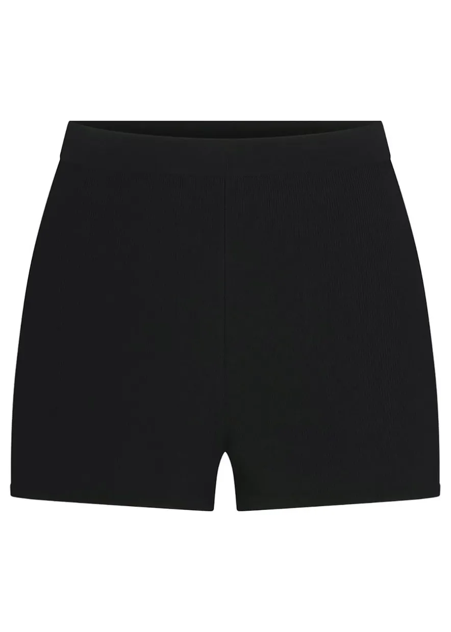 High-waisted knit shorts