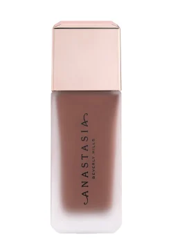 Impeccable Blurring Second-Skin Matte Foundation