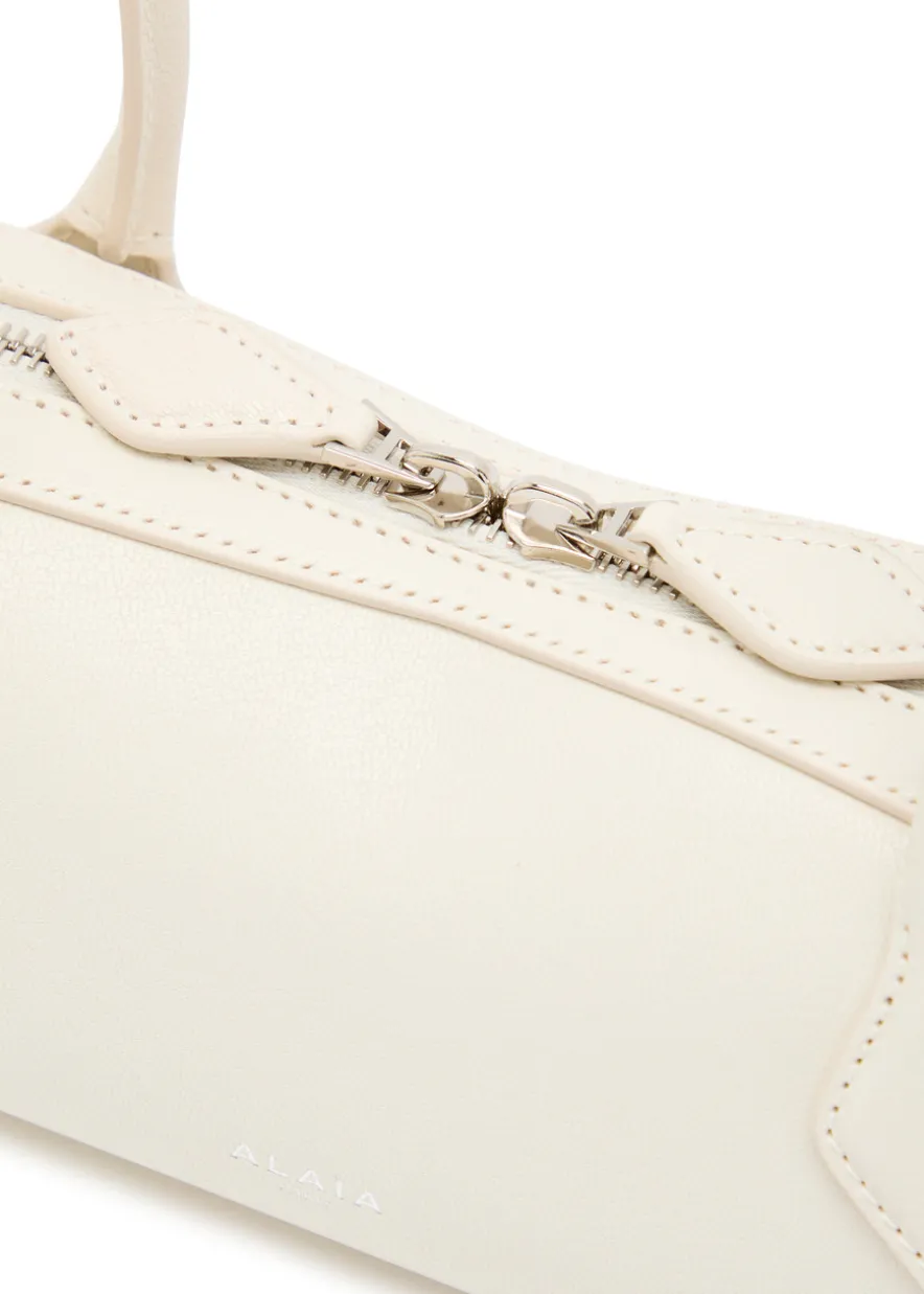 Le Teckel small grained leather shoulder bag