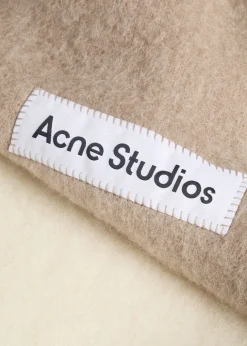 Logo-appliquéd fringed alpaca-blend scarf