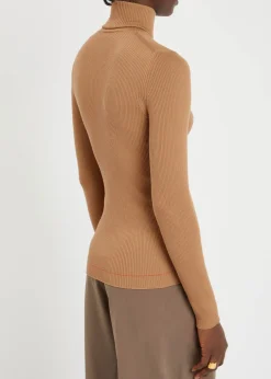 Logo wool top