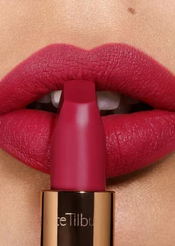 Matte Revolution Lipstick - The Queen