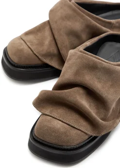 Mini Robin gathered suede mules