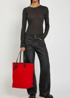 Modal top