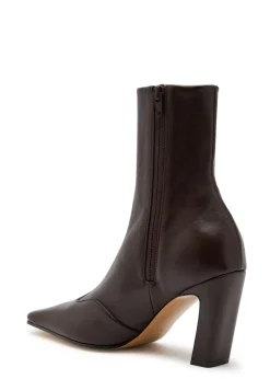 Nevada 85 leather ankle boots