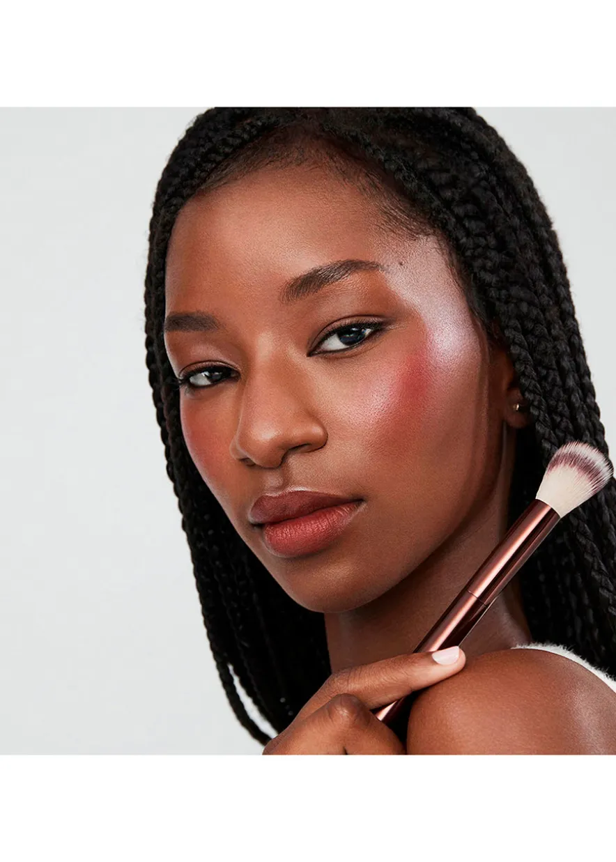 No. 15 Blush Brush