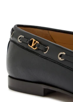 Palm Avenue grained leather loafers