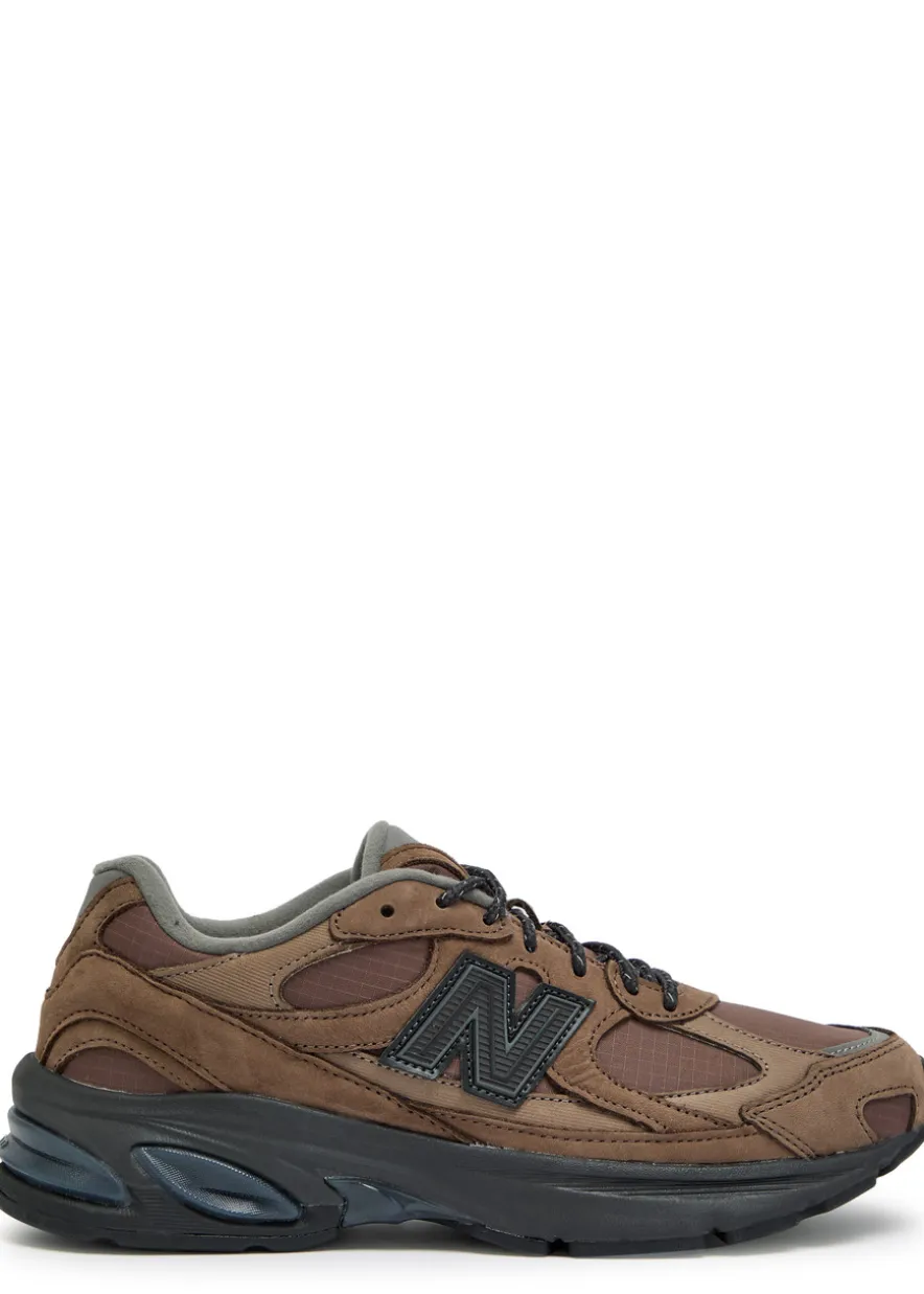 2010 panelled mesh sneakers