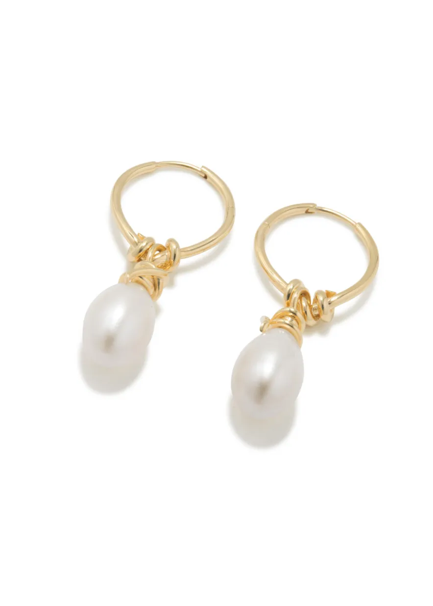 Pearl and 18kt gold vermeil hoop earrings