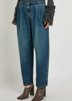 Pleated barrel-leg jeans