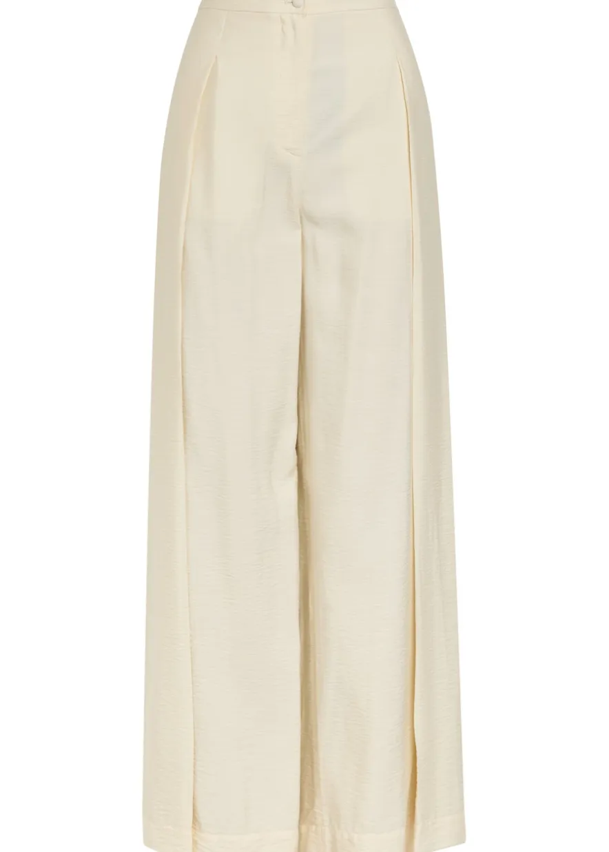 Pleated wide-leg trousers