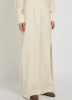 Pleated wide-leg trousers