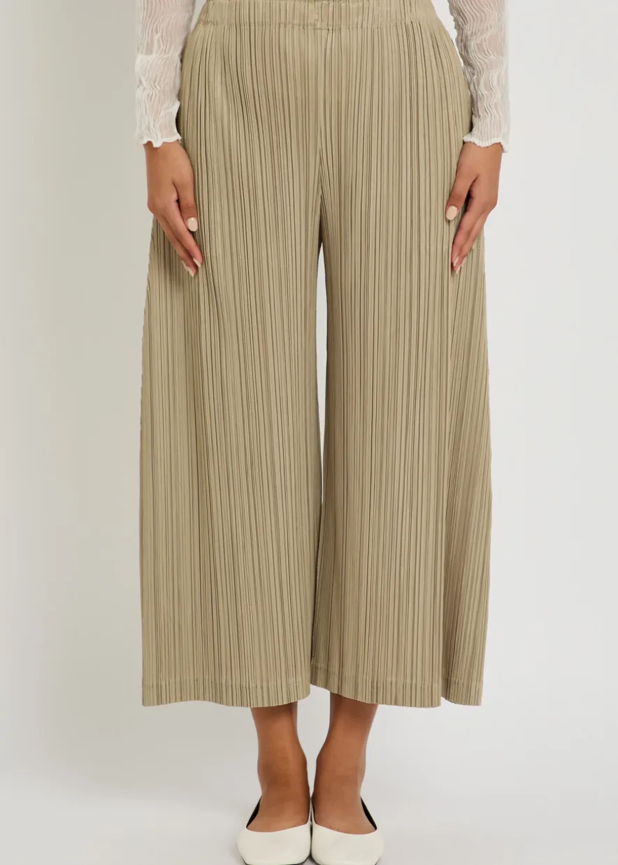 Pleated woven cropped trousers