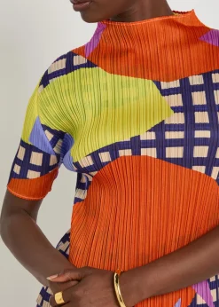 Printed pleated woven top