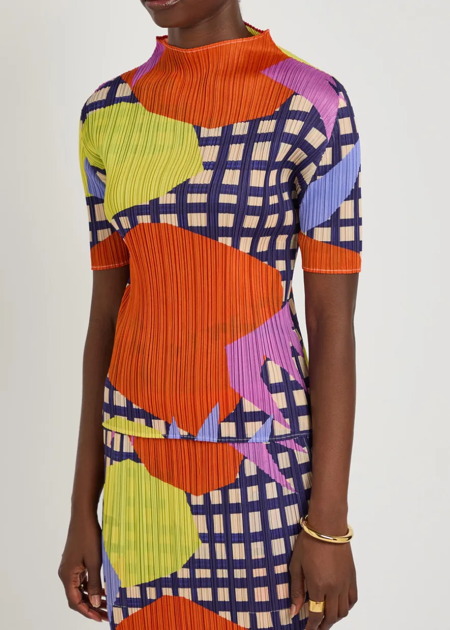 Printed pleated woven top