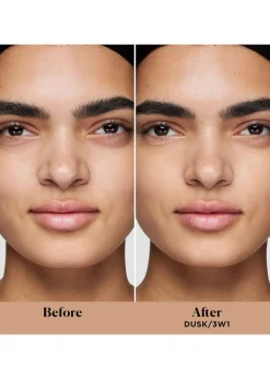 Real Flawless Weightless Perfecting Foundation