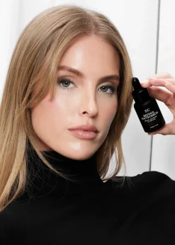 Retinol Youth Serum
