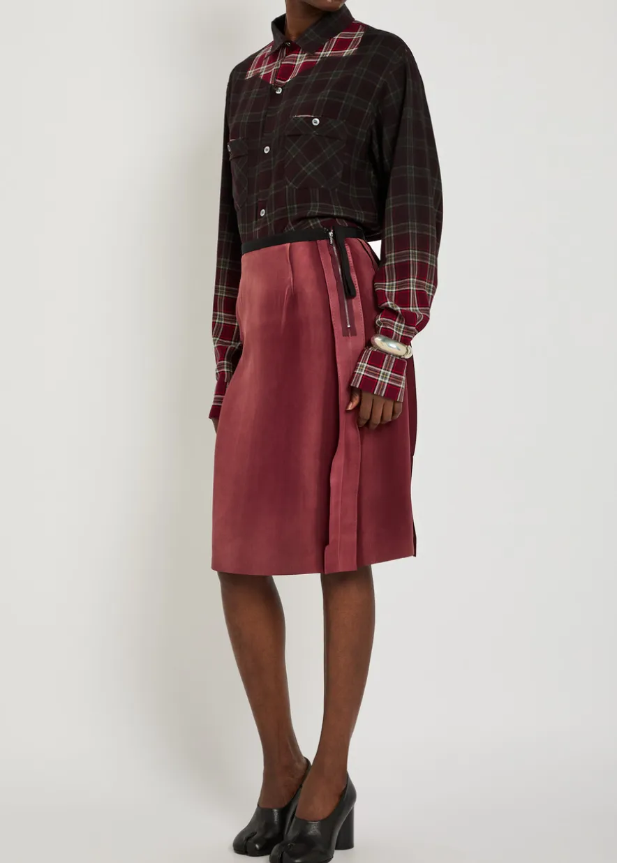 Reverse-effect satin midi skirt