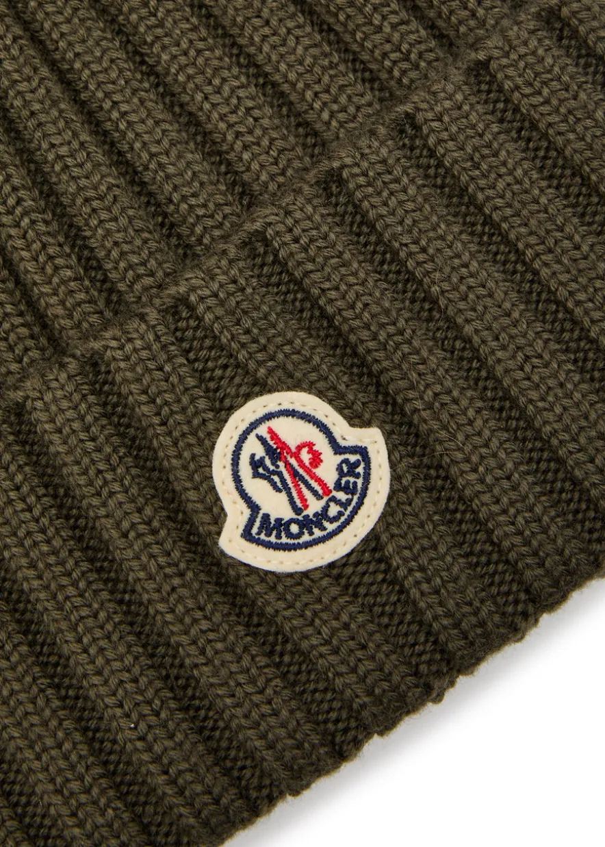 Ribbed wool bobble hat
