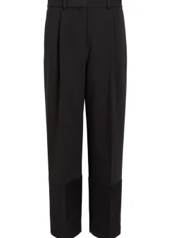 Satin cuffs cropped crepe trousers