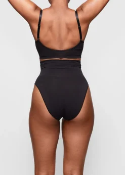Seamless sculpt bralette