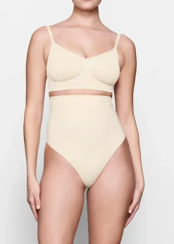 Seamless sculpt high-waisted thong