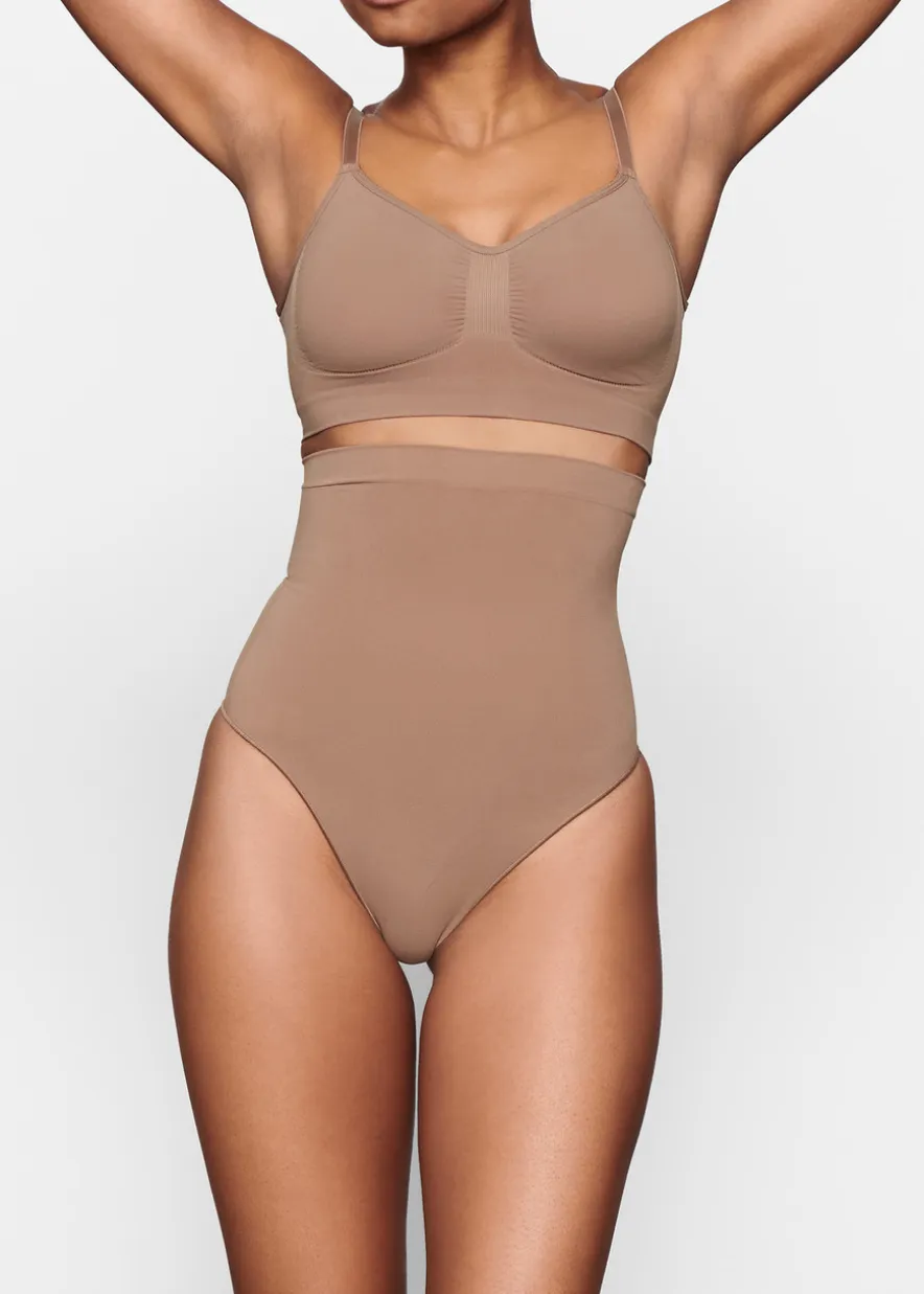 Seamless sculpt high-waisted thong