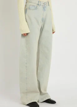 Straight-leg jeans