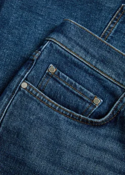 Straight-leg jeans