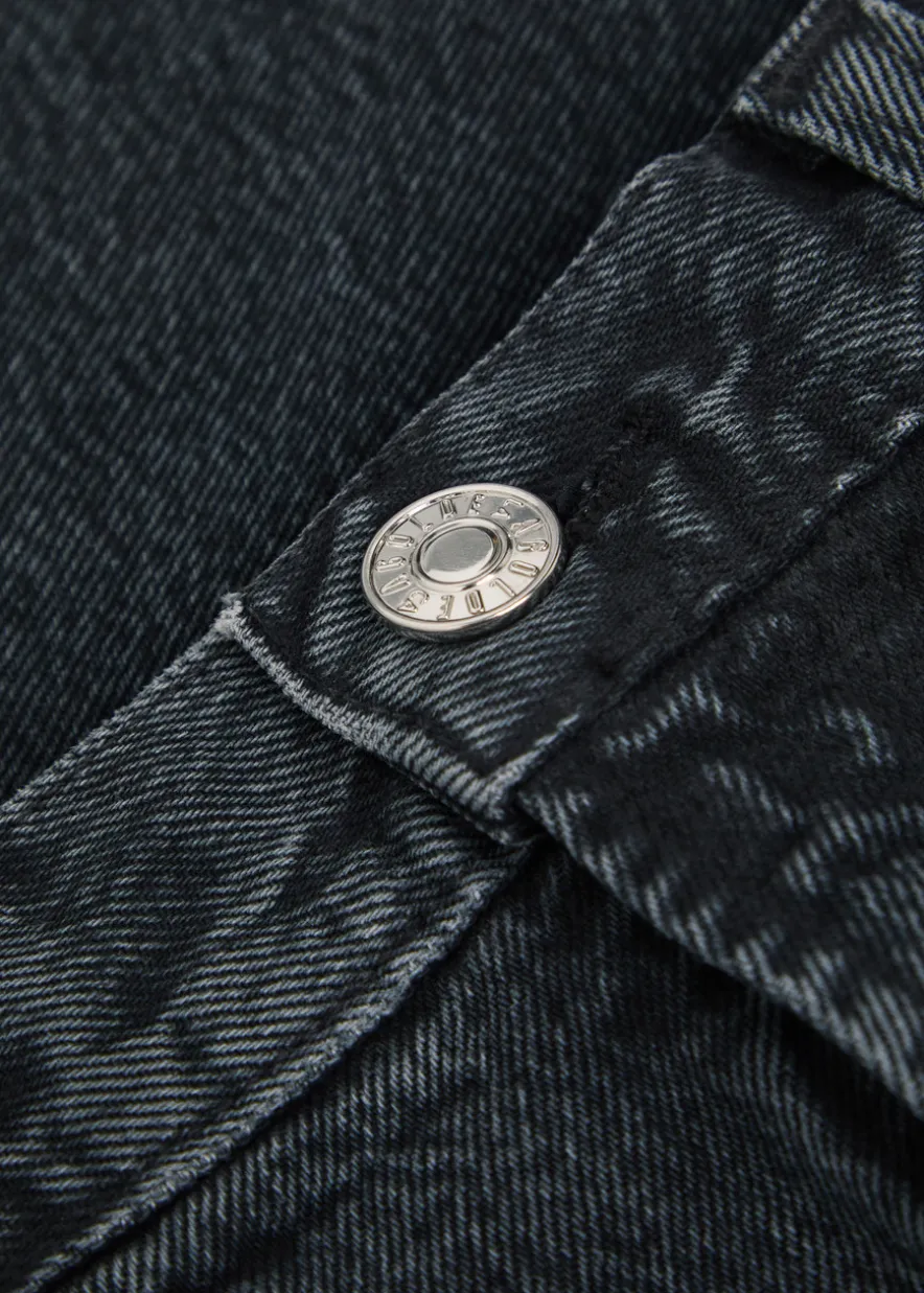 Straight-leg jeans