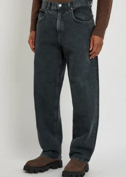 Straight-leg jeans