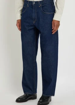 Straight-leg jeans